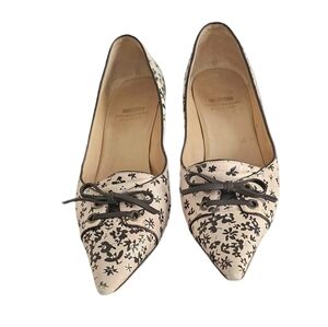Moschino vintage with the small heels cream and brown leather shoes. Size 7